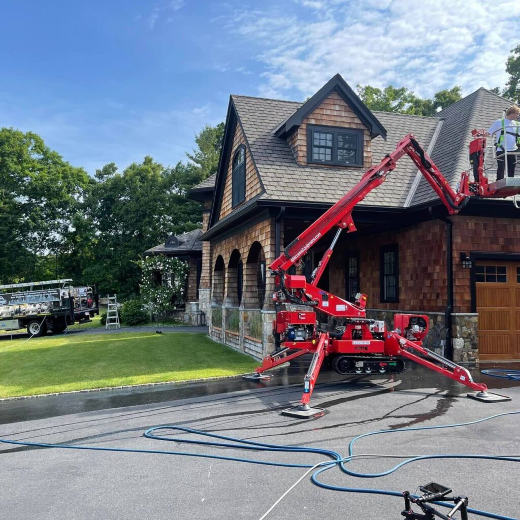 How Can You Keep Your Home Looking Its Best During the Summer?